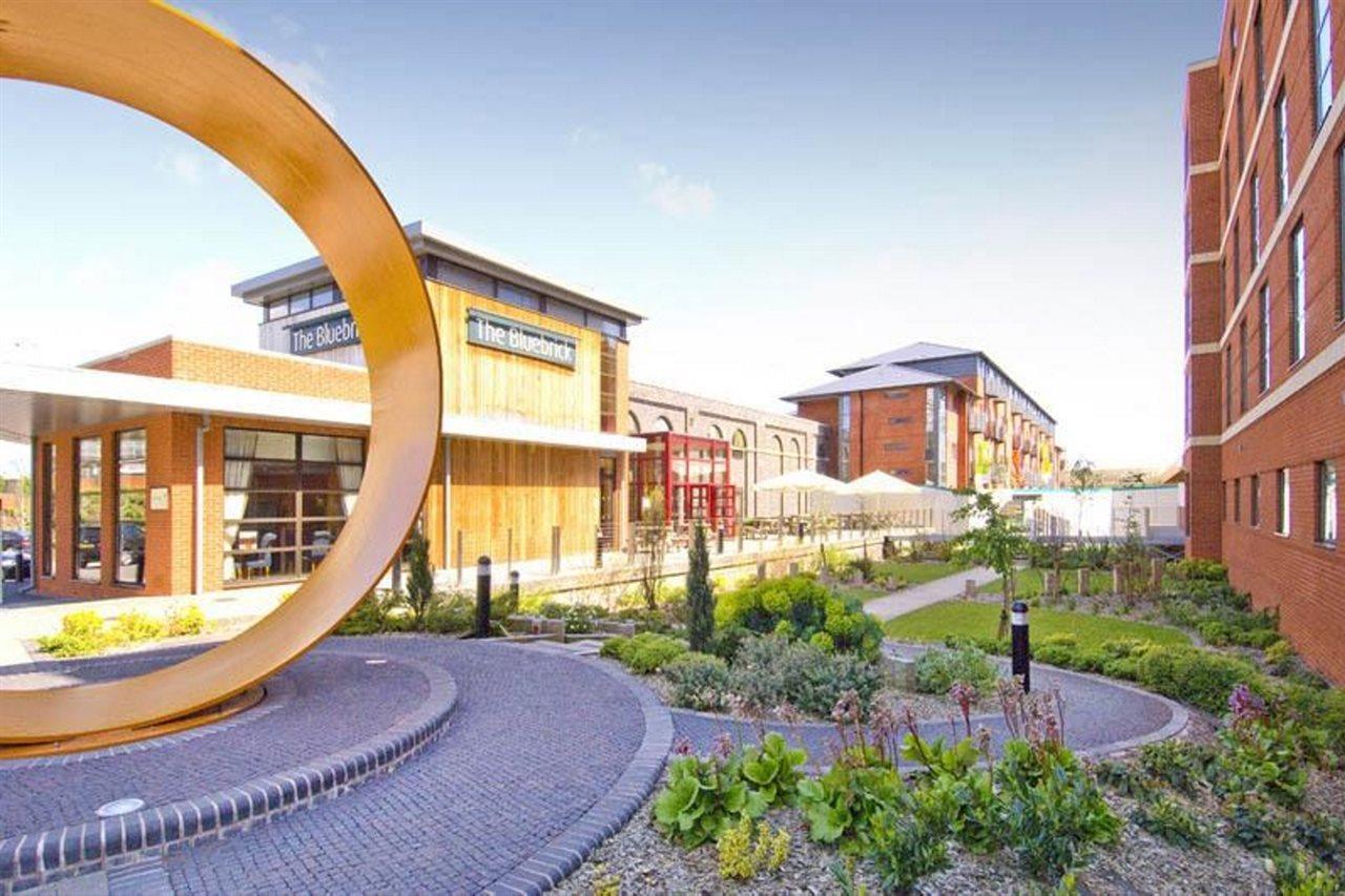 Premier Inn Wolverhampton City Centre Экстерьер фото