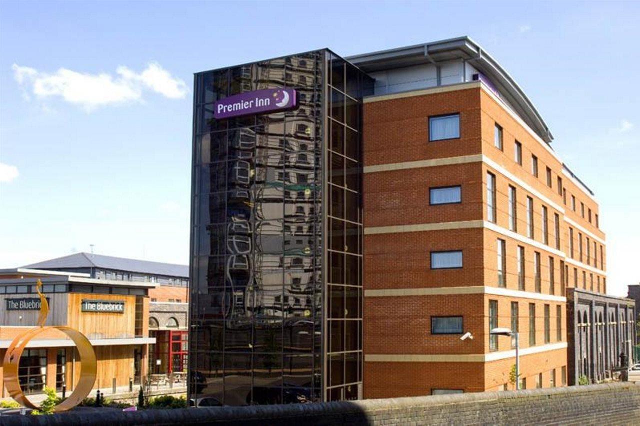 Premier Inn Wolverhampton City Centre Экстерьер фото