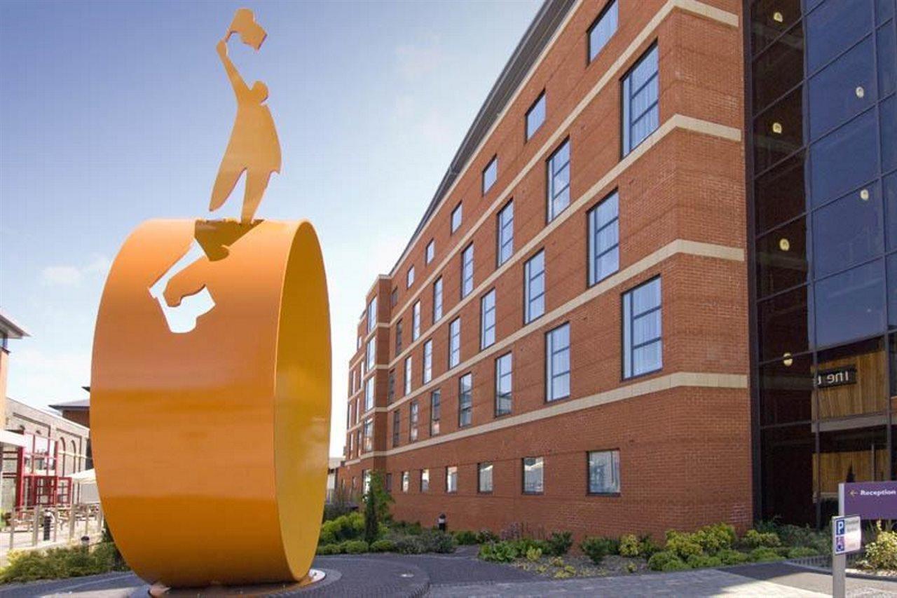 Premier Inn Wolverhampton City Centre Экстерьер фото